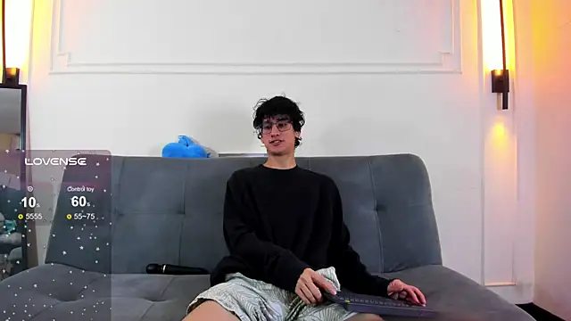 Cum hunters online show from July 21, 3:30 am
