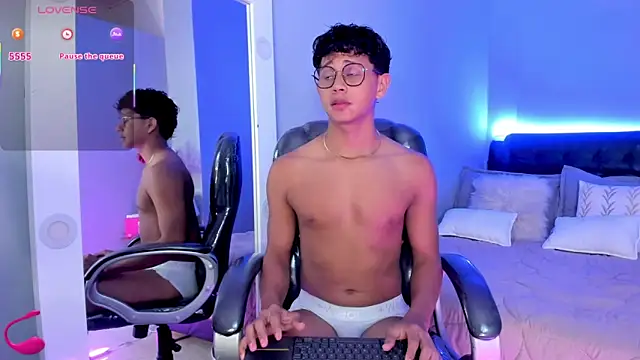 Dawn16  online show from November 25, 9:17 pm