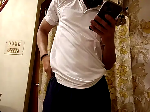 hot hunk boy online show from February 2, 5:59 pm