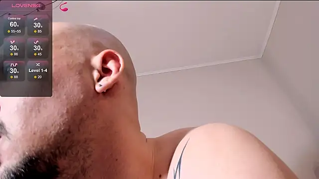 AssHunter4k online show from April 16, 8:03 am