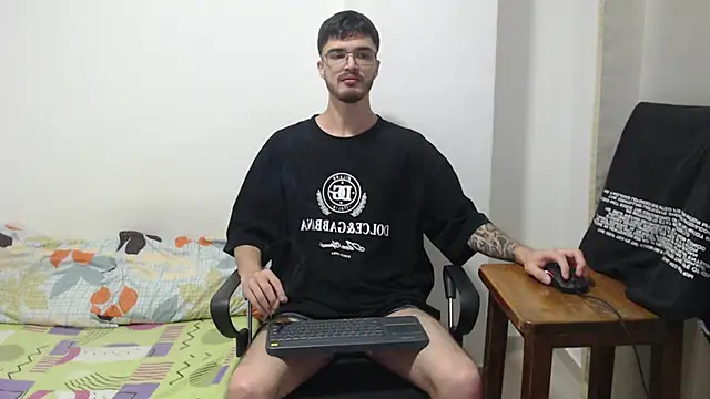 Aleex Miller online show from November 16, 6:04 am