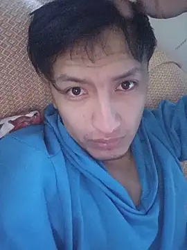 Tonny52123 online show from June 13, 11:13 pm