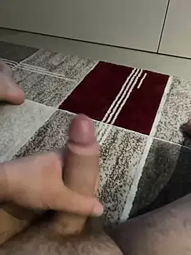 Snapshot of Greeneyes0820 chatting on February 23, 9:47 pm Greeneyes0820 online show from February 23, 9:47 pm