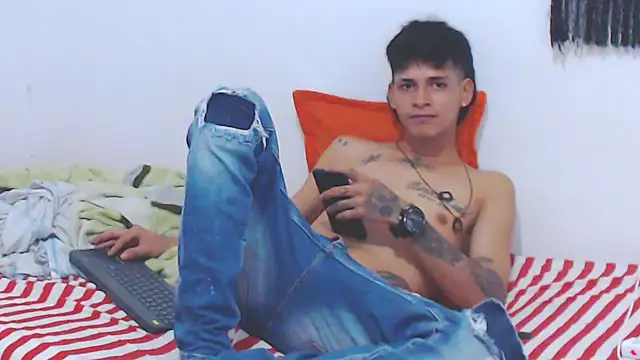 Snapshot of lu_nastyboy18 chatting on September 24, 2:00 am lu nastyboy18 online show from September 24, 2:00 am