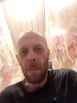 MaxDevilWhite online show from April 28, 12:49 am