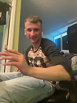 sexyhotstud12 online show from February 19, 12:57 am