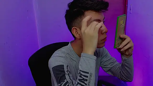 Alexxx lov online show from February 24, 12:17 pm