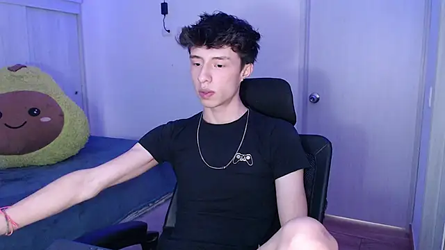 Juanmres online show from April 22, 9:30 pm