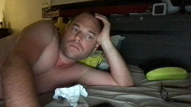 Funnyjul31 online show from May 22, 8:47 pm