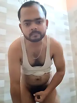 guavam65 online show from February 25, 7:15 pm