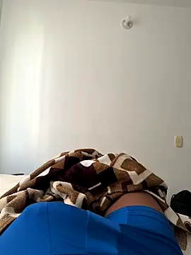 Snapshot of jhonnes_ chatting on October 7, 12:42 pm jhonnes online show from October 7, 12:42 pm