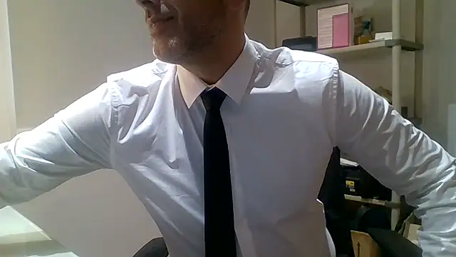 66MA69 online show from February 15, 8:45 am