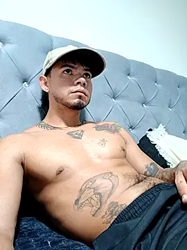 Niick01  online show from January 18, 11:40 pm