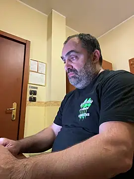 fuocovivo4 online show from January 31, 7:08 pm