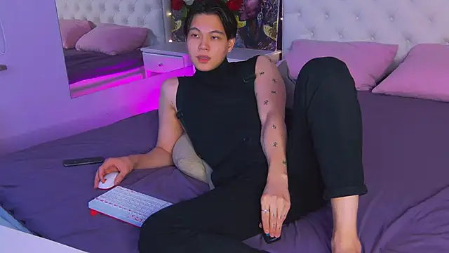 Snapshot of just_gay_ chatting on March 8, 11:28 pm just gay  online show from March 8, 11:28 pm