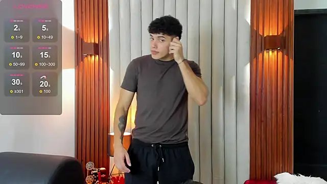 Justin mack online show from December 3, 7:20 pm