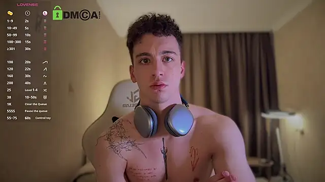 VincentSmith02 online show from October 13, 11:38 am