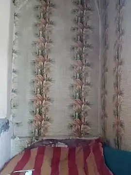 Snapshot of alex_brow_n chatting on February 7, 8:22 am alex brow n online show from February 7, 8:22 am