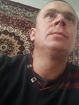 Snapshot of alex_brow_n chatting on September 25, 7:07 am alex brow n online show from September 25, 7:07 am
