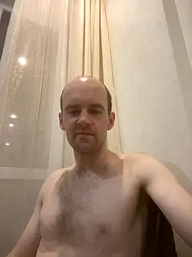 LynnAhNight online show from November 19, 3:17 am