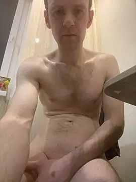 LynnAhNight online show from February 17, 3:38 am