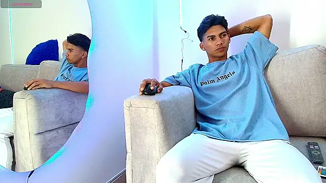 papi hotxx online show from February 25, 2:03 am