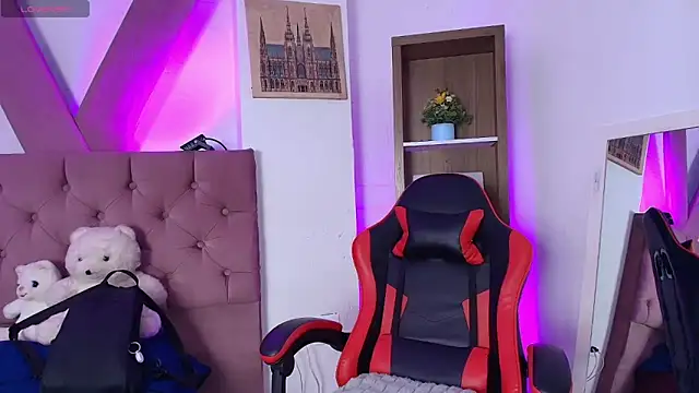 PepperTwink online show from April 6, 3:57 pm