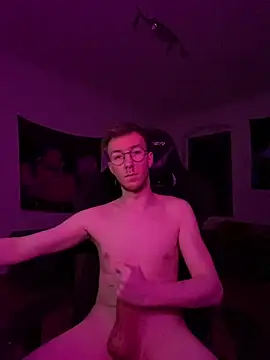 ItsMeLumisch online show from February 18, 1:04 am