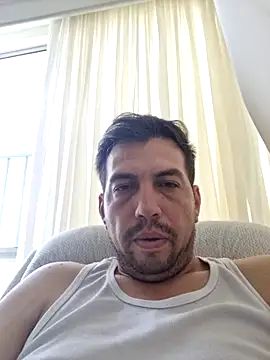 reyarturs13 online show from February 24, 5:20 pm