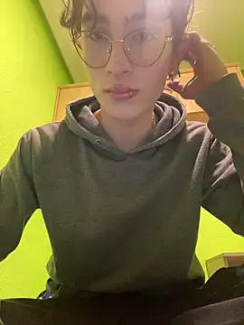 stormmart18 online show from March 18, 5:55 pm