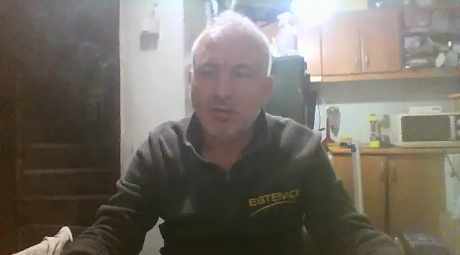 Snapshot of murat7888 chatting on February 15, 8:54 am murat7888 online show from February 15, 8:54 am
