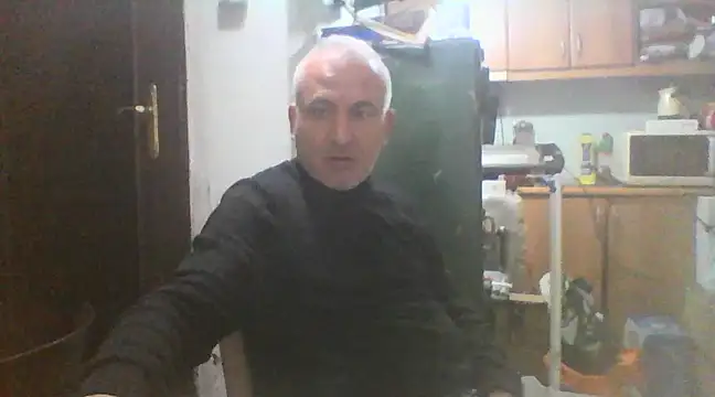 Snapshot of murat7888 chatting on February 17, 2:04 pm murat7888 online show from February 17, 2:04 pm