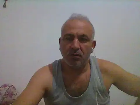 Snapshot of murat7888 chatting on March 4, 6:18 pm murat7888 online show from March 4, 6:18 pm