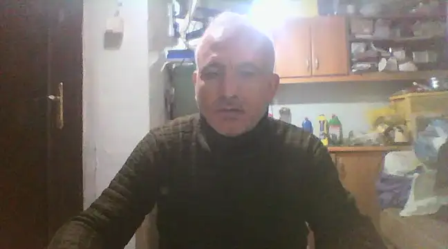 Snapshot of murat7888 chatting on February 11, 9:09 am murat7888 online show from February 11, 9:09 am