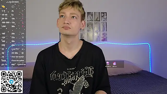 Julian wins online show from February 19, 12:51 am