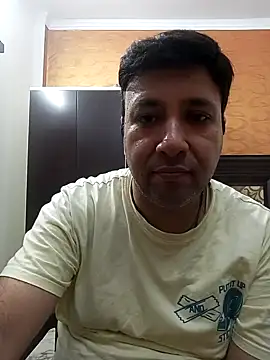 innocentboy1987 online show from September 9, 8:58 am