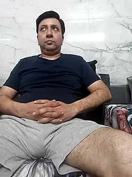 innocentboy1987 online show from March 8, 9:24 am