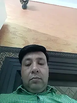 innocentboy1987 online show from April 4, 5:37 am