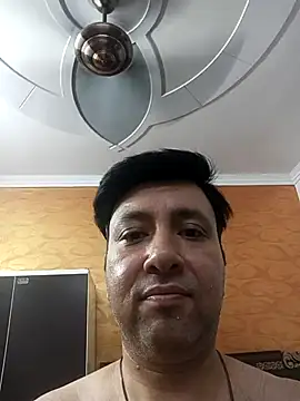 innocentboy1987 online show from April 18, 12:50 pm