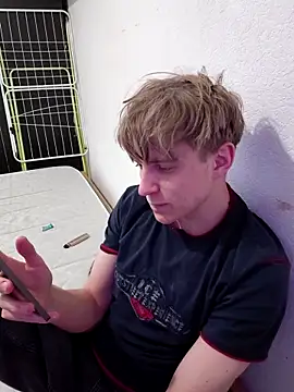 And25bn online show from March 1, 11:43 am