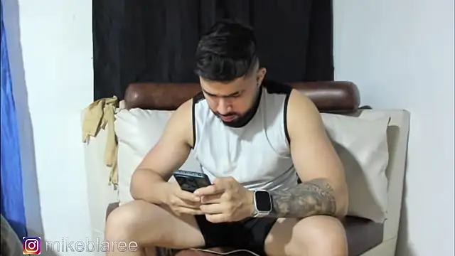 mikeblaree online show from November 6, 2:58 am