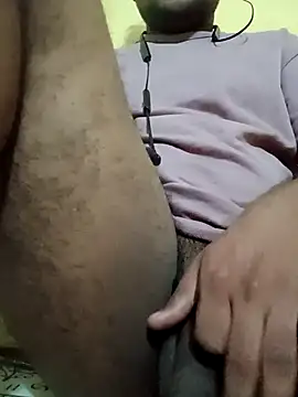 Snapshot of ThrillerBoydsak chatting on September 10, 12:37 pm ThrillerBoydsak online show from September 10, 12:37 pm