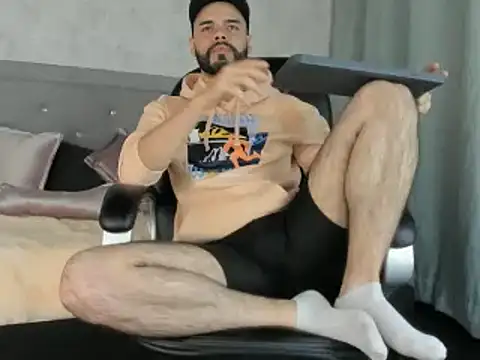 Luke Diaz7 online show from February 11, 11:54 pm