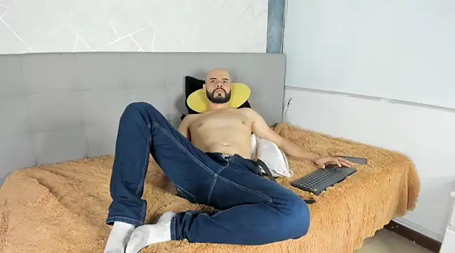 Luke Diaz7 online show from February 15, 11:38 pm