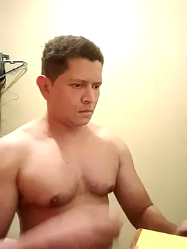 machoactivo1 online show from February 14, 10:59 pm