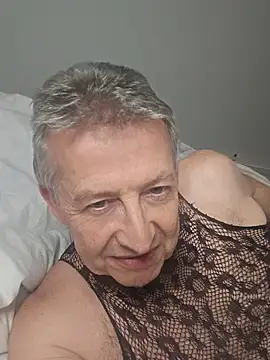 mann4u147 online show from October 27, 11:18 pm