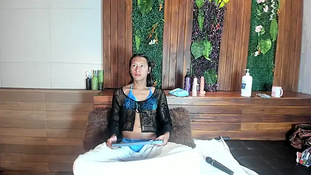 Georgina Palacios  online show from December 14, 3:35 am