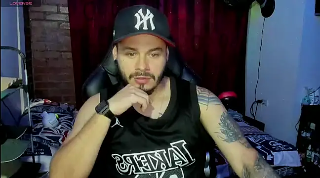 ragnar lothbrok777 online show from February 18, 1:32 am