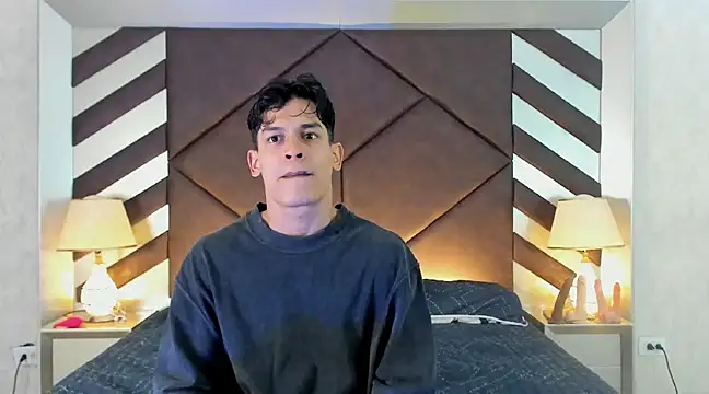 EmilianoPaez online show from March 4, 7:32 pm