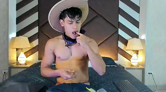 EmilianoPaez online show from March 6, 11:58 am